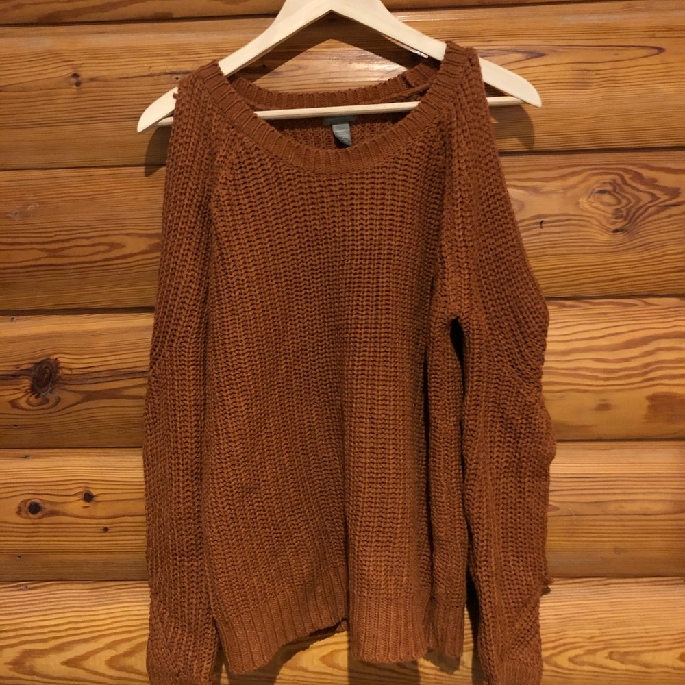 Women’s knit caramel sweater with cutout sleeves